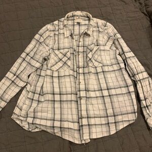 Universal Thread Button Down